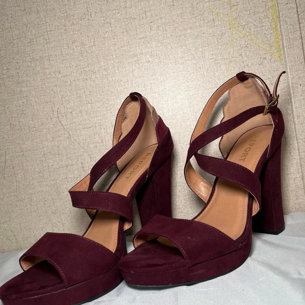 REPORT Elegant Purple Suede Heels with Ankle Strap Size 9